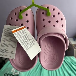 NWT Never Worn Pink Big Kid Size 1 Crocs